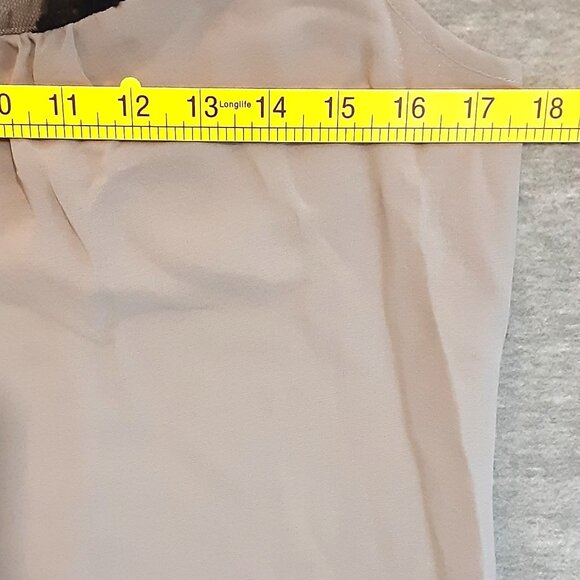 NYC Woman's Blouse Size SMALL, Sleeveless, Machine wash. Easy Care. Pullover - Picture 5 of 8